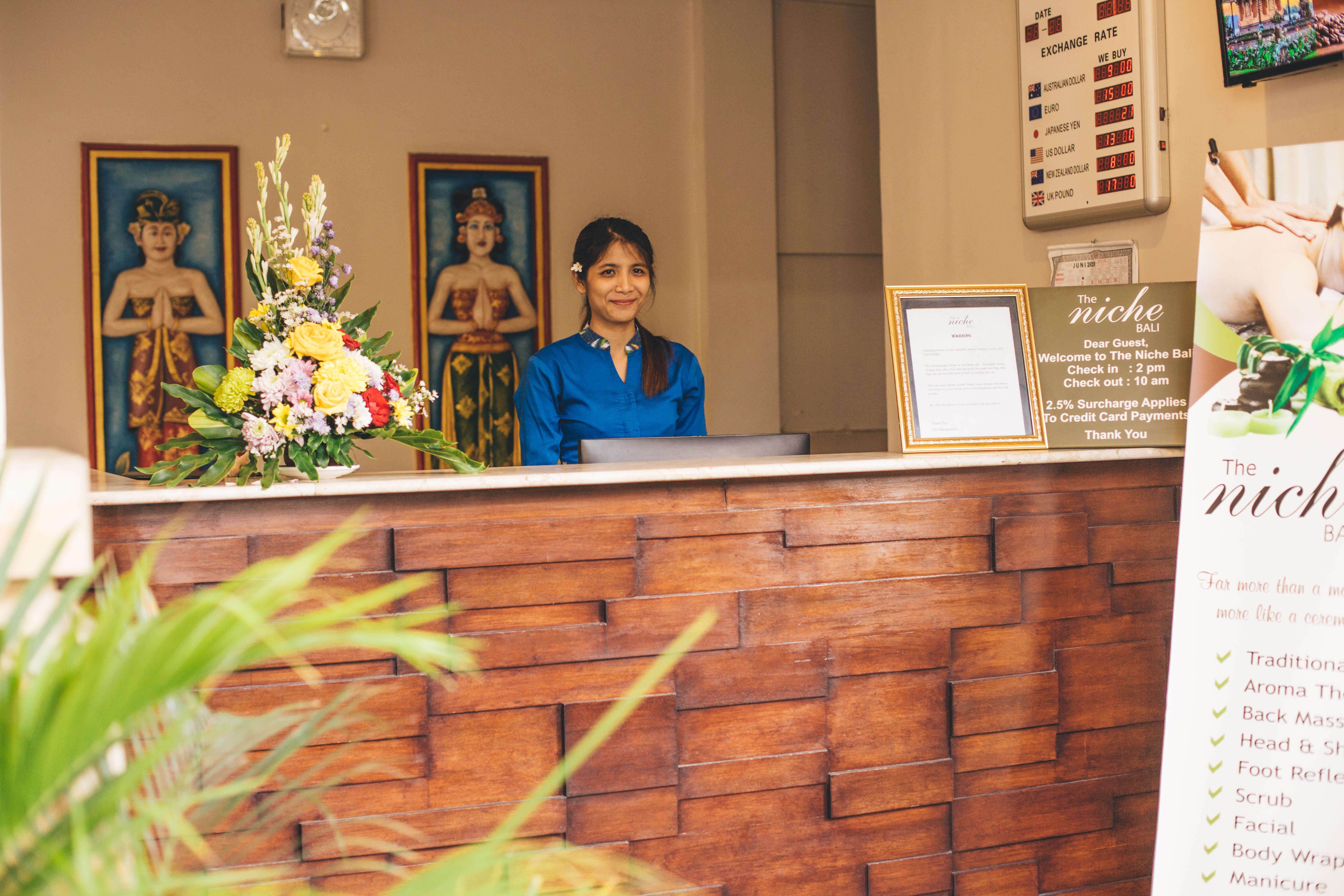 The Niche Bali Hotel Legian Buitenkant foto